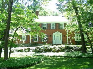 40 Mockingbird Rd, Hackettstown, NJ 07840