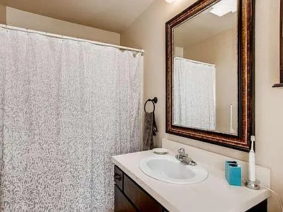 1600 Edora Ct — Photo 4