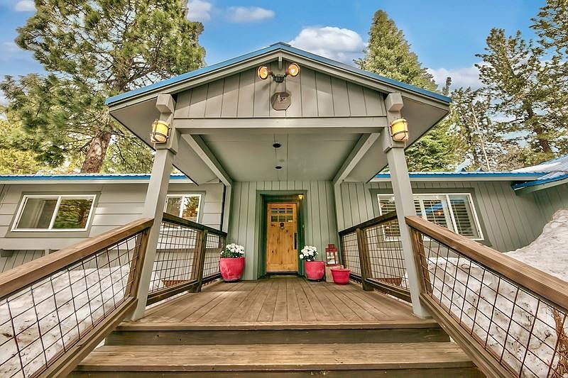 1st image of 10533 Ponderosa Dr