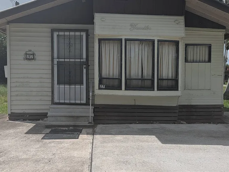 28513 S Palm Court Dr #27 — Photo 5