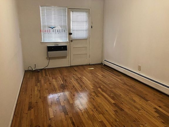 4th image of 21-56 43rd St #1
