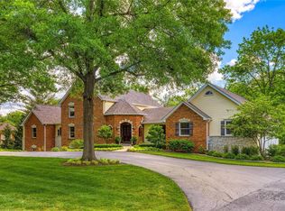 12008 Chaltenham Dr, Saint Louis, MO 63131