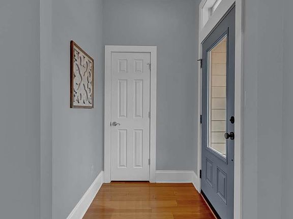 4th image of 6363 N Clubview Cir