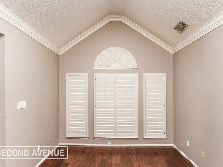 2404 Liles Ln — Photo 20