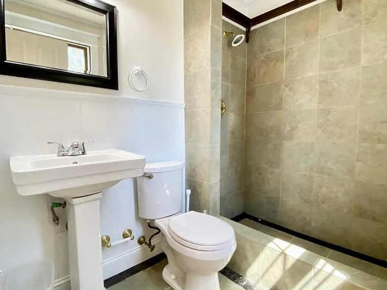 514 Ivydale Rd — Photo 44