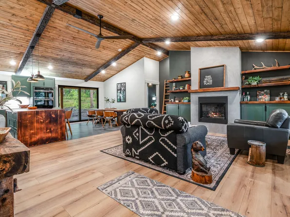 3219 Bear Creek Rd, Bonner, MT 59823