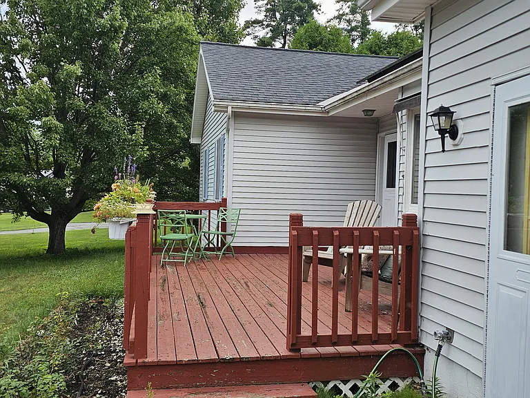 101 Kirby Ln — Photo 34