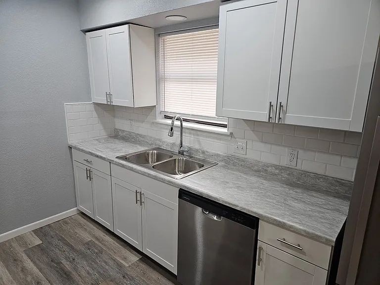 3701 Duke Ln — Photo 6