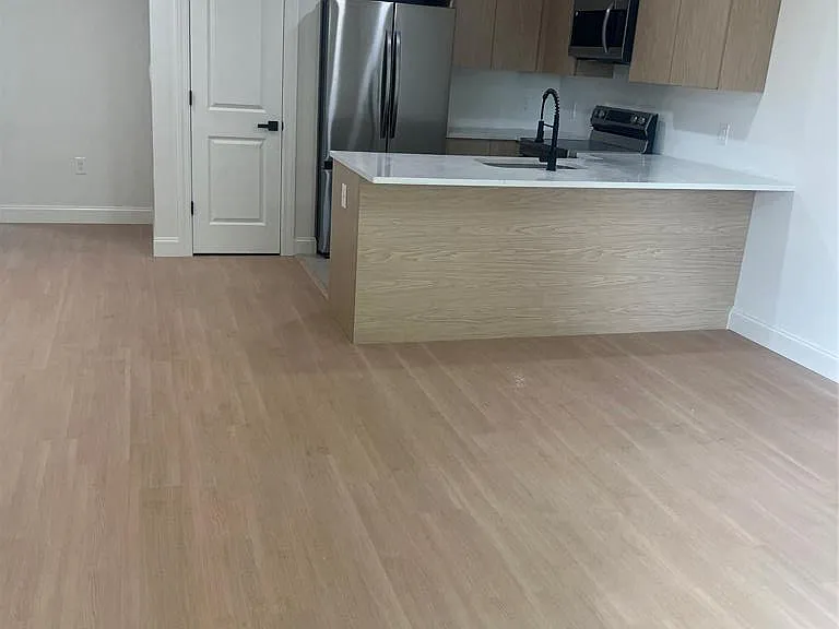 5 Montclair Ave — Photo 3