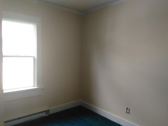 3rd image of 107 N 14th Ave