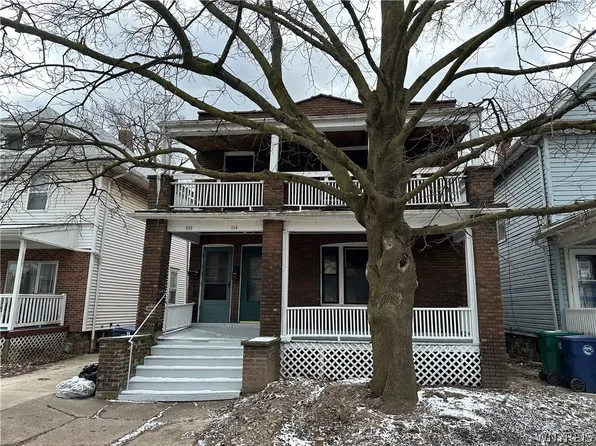 715 Augustus Pl, Niagara Falls, NY 14301