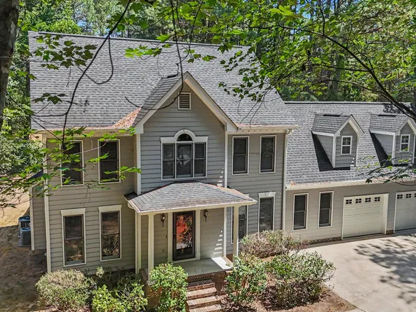 104 Light Falls Dr, Wake Forest, NC 27587