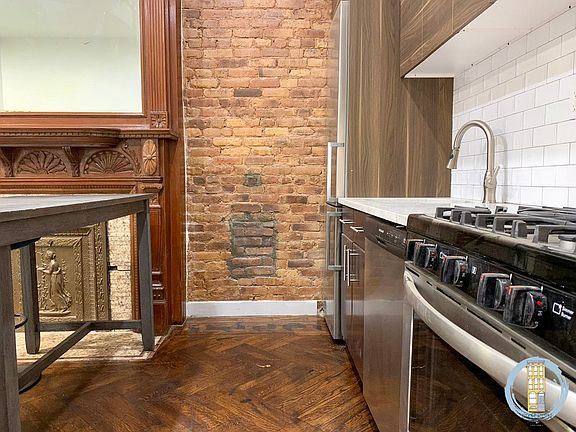 4th image of 130 New York Ave #2AA