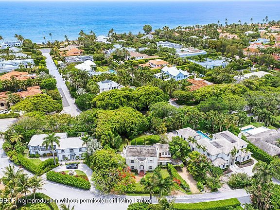 3rd image of 357 Crescent Dr