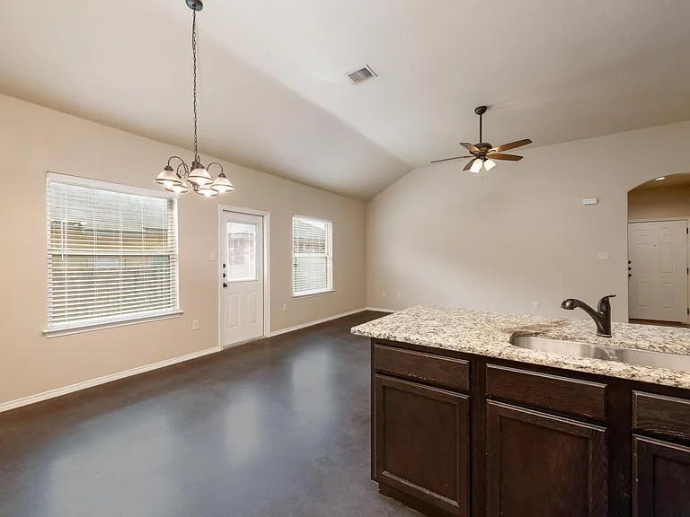 424 Jack Rabbit Ln #B — Photo 9