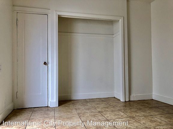 2nd image of 2240 Santa Fe Ave APT E