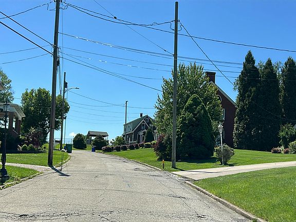 5th image of 1435 Graham Ave