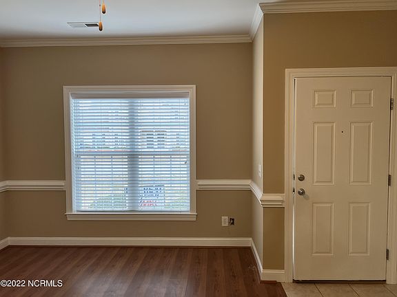 3rd image of 3905 A Sedona Dr