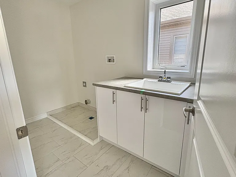 7 Tran St — Photo 21