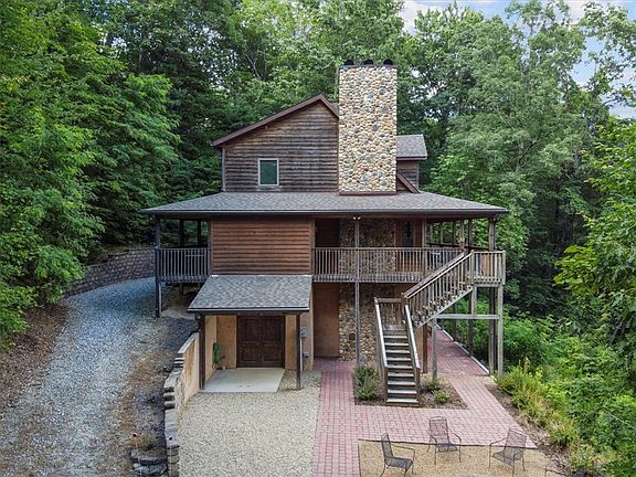 2nd image of 80 Rosemond Rd