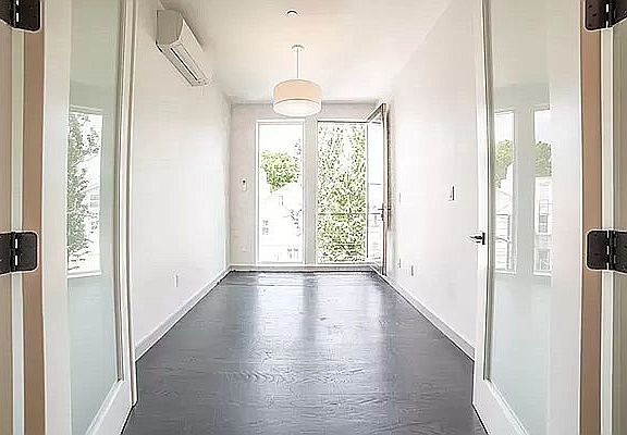 2nd image of 224 Winthrop St #2F