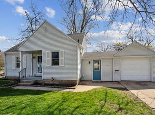 2212 California St, Cedar Falls, IA 50613