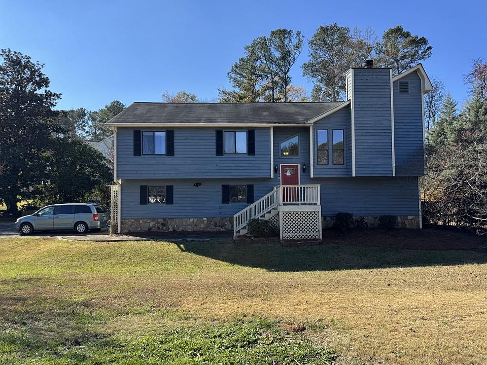 1st image of 3152 Normandy Cir NE