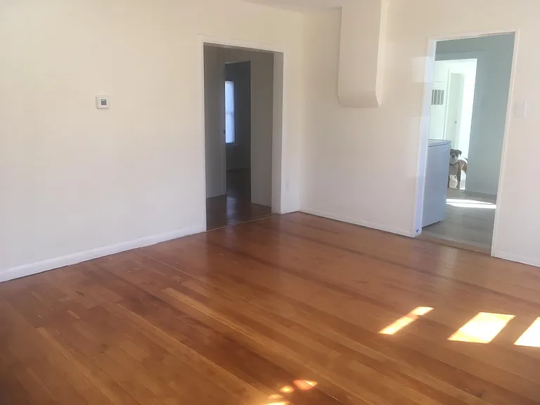 1216 Hover St — Photo 7