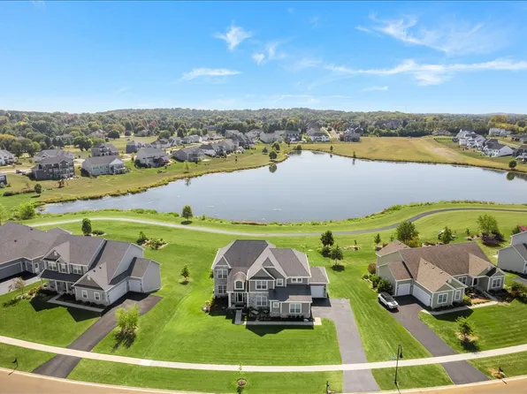 39W509 Norton Lake Dr, Campton Hills, IL 60175