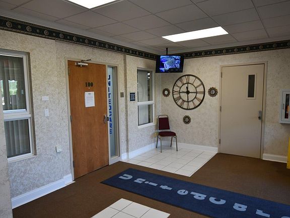 3rd image of 100 Village Dr Suite 201