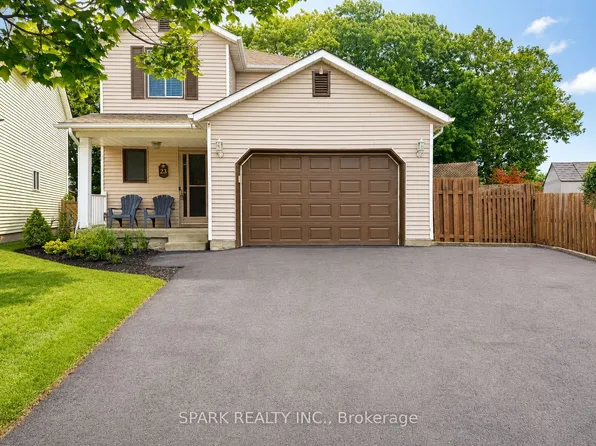 23 Rannie Ct, Thorold, ON L2V 4X2
