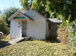 411 SE L St, Grants Pass, OR 97526