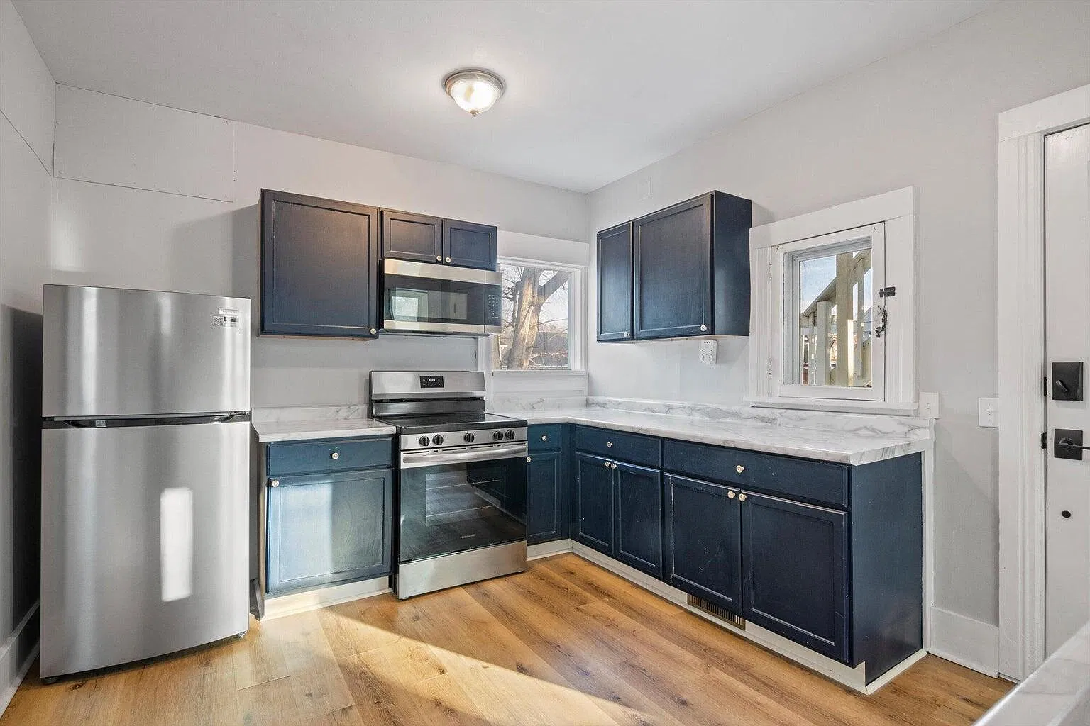 701 Washtenaw Ave — Photo 4