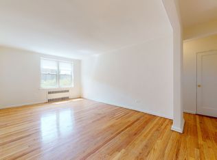 49 Nixon Ct APT 1K, Brooklyn, NY 11223