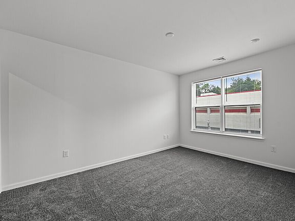 3rd image of 224 N Front St Unit 202
