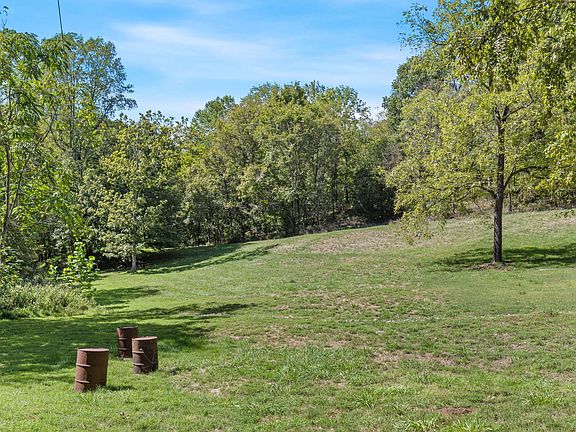 8th image of 1818 Preacher Holt Rd