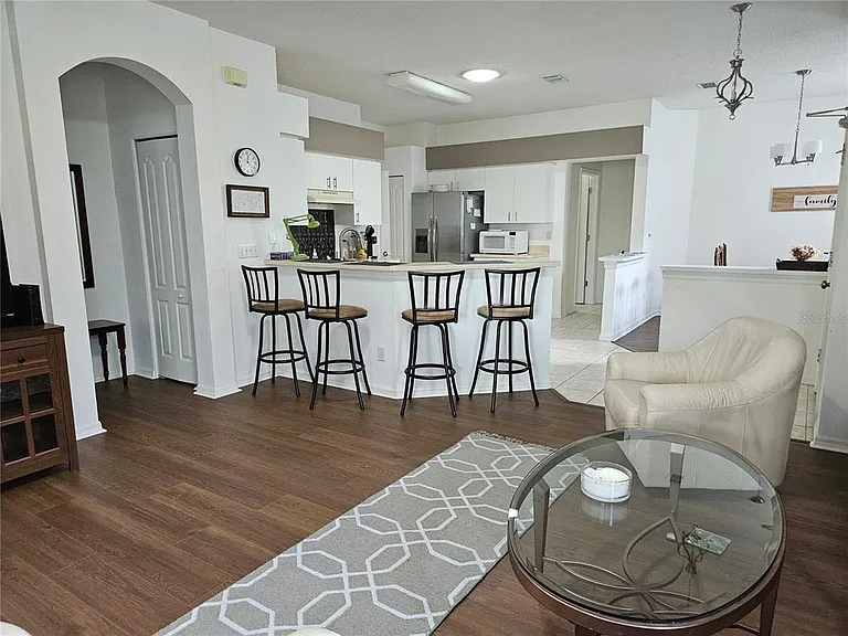 739 Tremont Greens Ln — Photo 24
