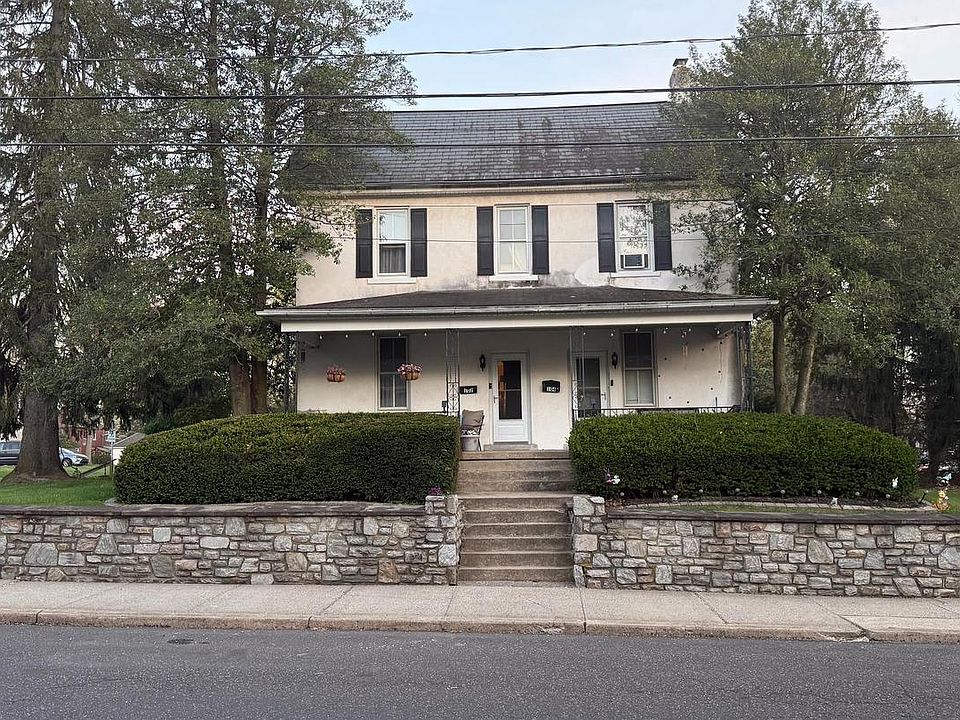 1st image of 104 W Chestnut St