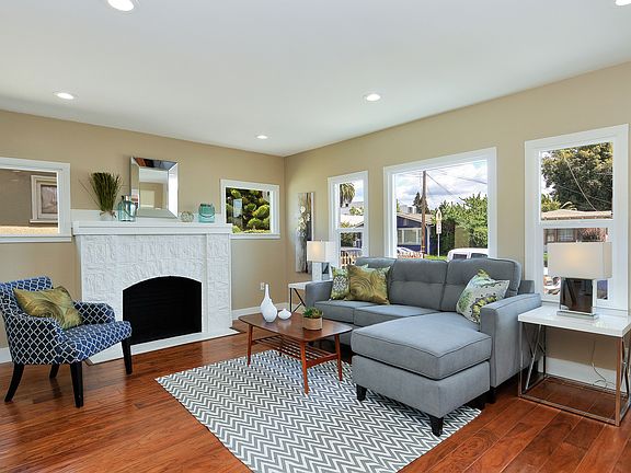 4th image of 3215 61st Ave