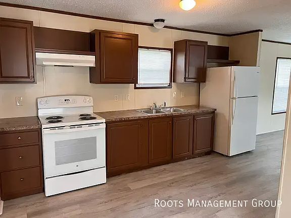 5th image of 373 S Jackson St Lot 72