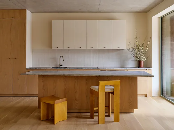 144 Vanderbilt Avenue image 1 of 31