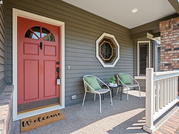 3rd image of 1311 Victorian Way