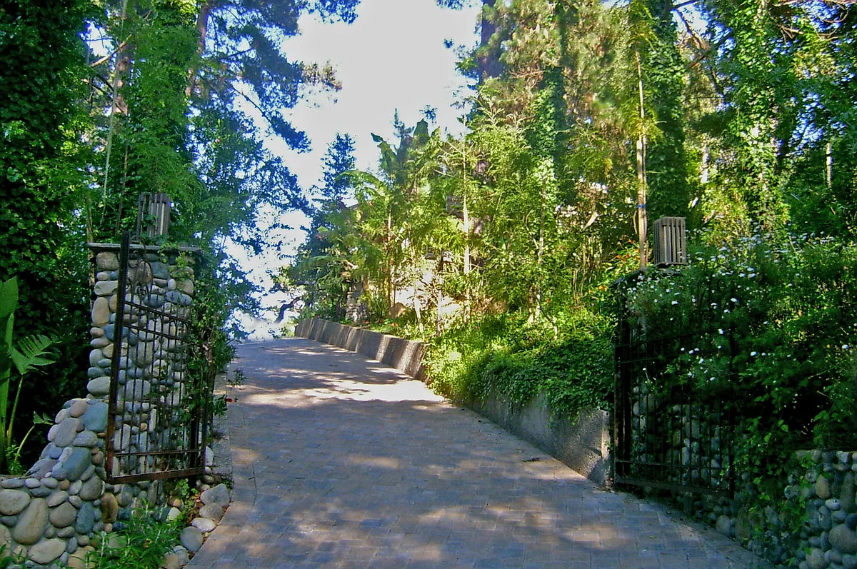 Welcome to Moonglow - 25197 Canyon Dr