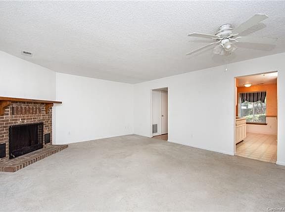 4th image of 1063 Sardis Cove Dr