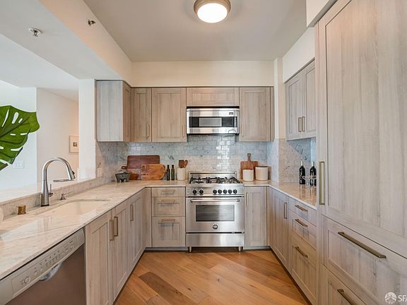 3rd image of 401 Harrison St APT 19C