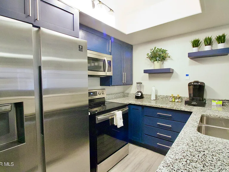 4614 N Stanton St #C17 — Photo 9