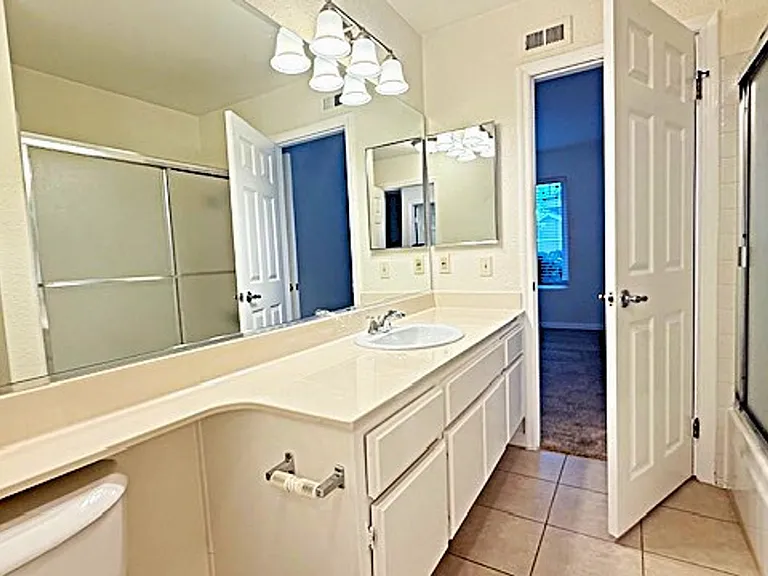 506 Silver Lake Dr — Photo 28