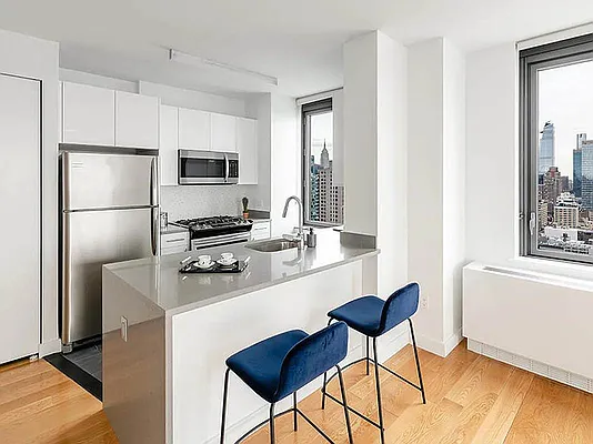 Rented by E Realty International Corp | media 17