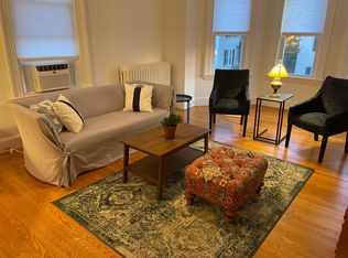 10 Everett St #2, Newport, RI 02840