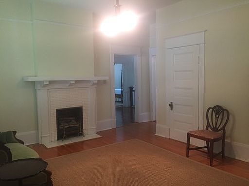 5th image of 439 Walker St APT A